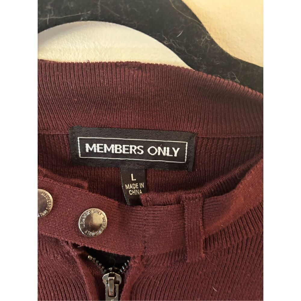 Member’s Only Sweater - Picture 2 of 4